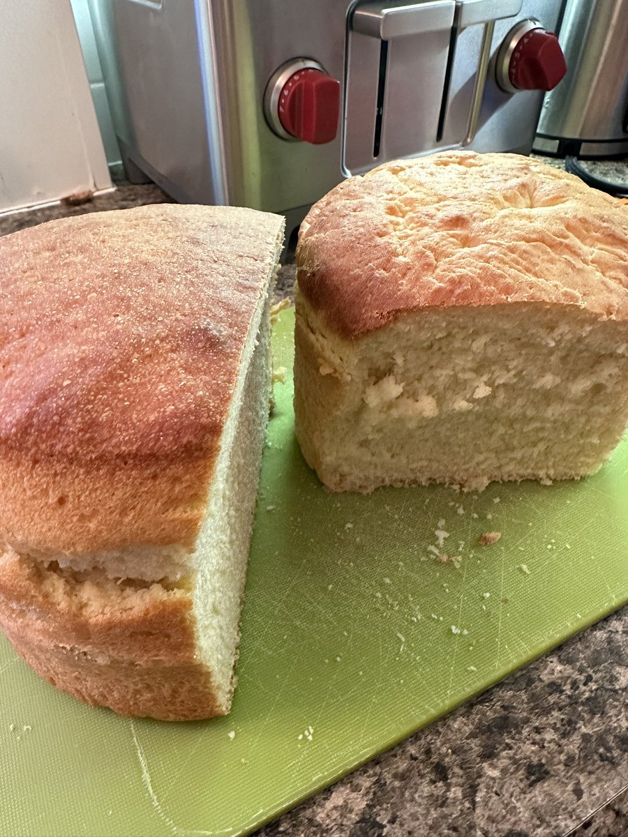 I’ve never screwed up my Easter Paska before. ☹️. Now I’m on my third attempt. Loaf on the left didn’t rise properly. 😖 Loaf on the right I forgot to add the sugar. 😩. My mind has been very distracted. Third time is a charm I hope 🤞 #easterfail