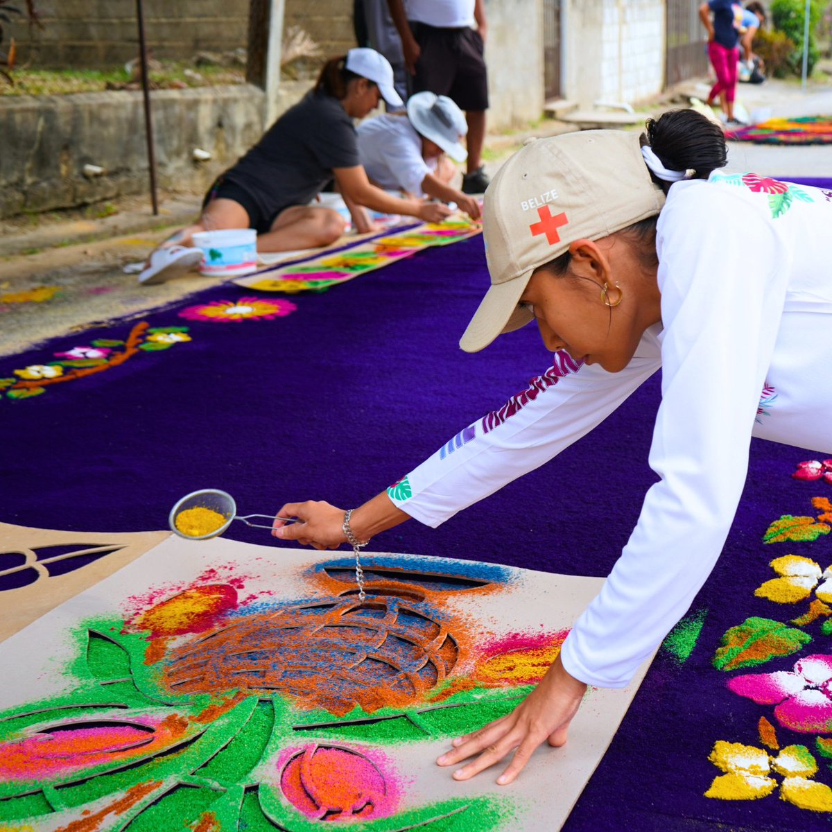 belizemoest's tweet photo. Today in western Belize, the tradition came alive once again as families, friends, and community groups unite to adorn the streets with stunning, vibrant, and detailed alfombras.
#YourMoECST #FiWiKolcha https://t.co/N2pj2413J8