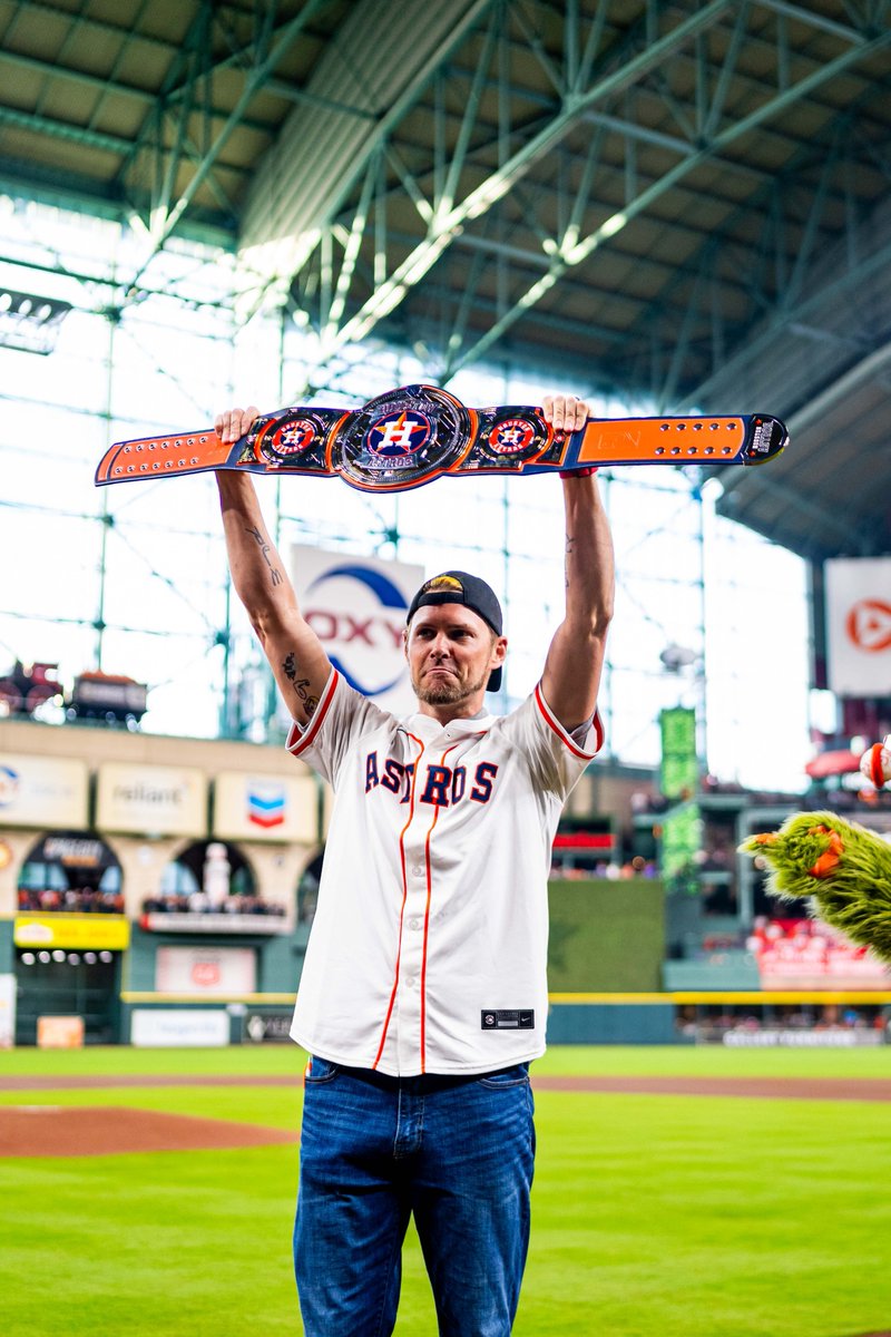 We know we're not the only ones who want to be Josh Reddick when we grow up! Head over to the Houston Astros Team Store behind centerfield and get his @WWE title belt replica today!