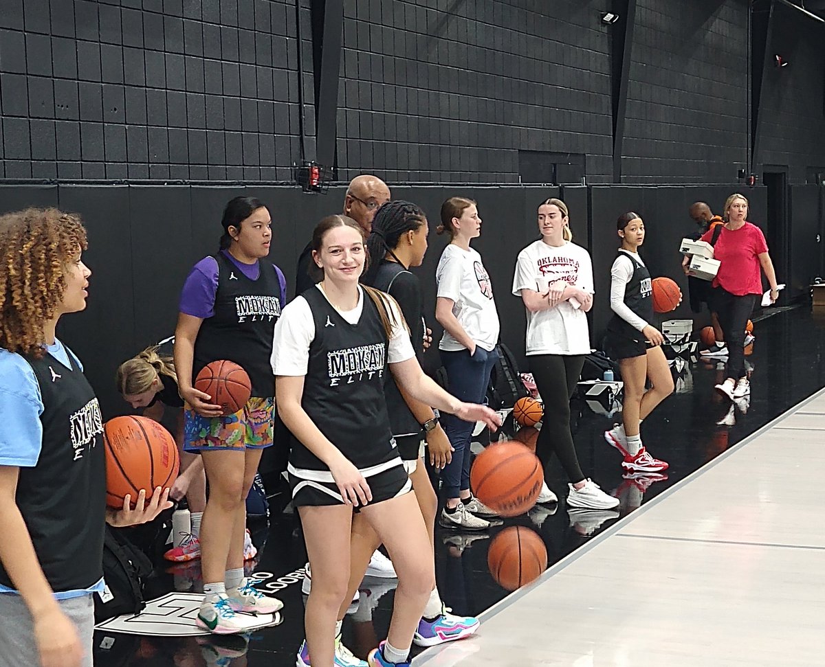 Mokan Girls Basketball tweet media