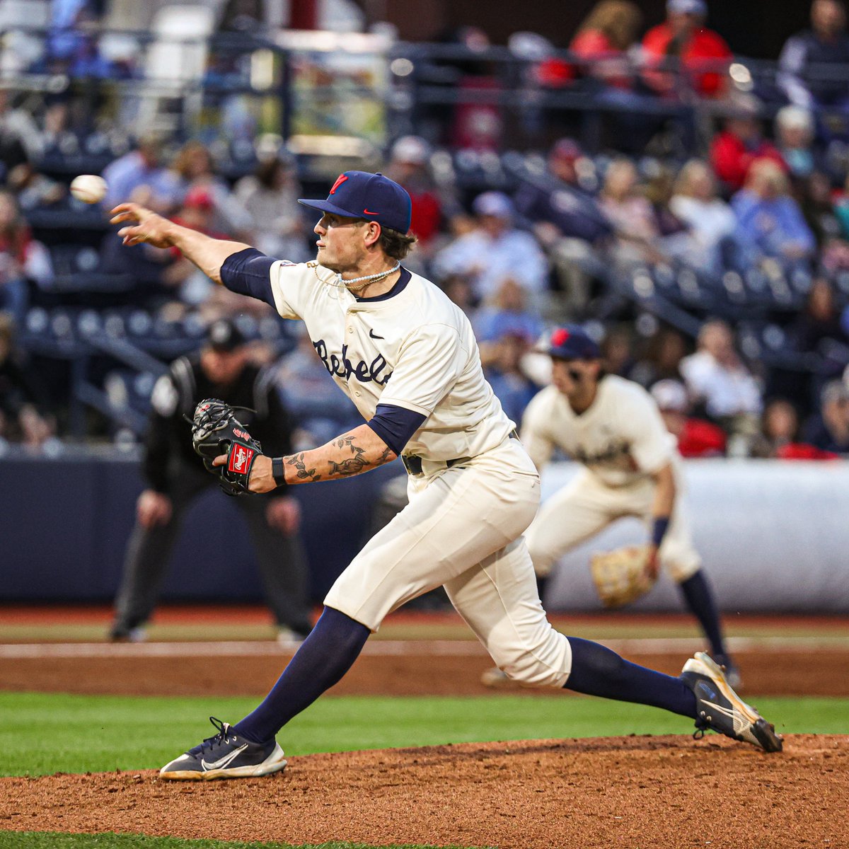 Through four frames on #Riday

4.0 IP
2 H
0 ER
1 BB
4 K