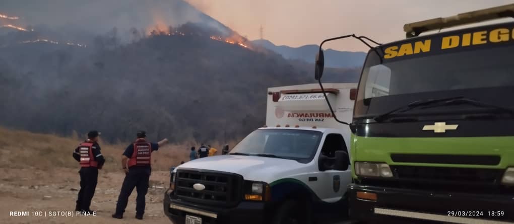 SISTEMA NACIONAL PARA LA GESTIÓN DE RIESGOS         

ZOEDAN CARABOBO        

Incendio Forestal en Municipio San Diego, Parroquia San Diego, Urbanización la Esmeralda, Cerro el Kairoy #PorElBienestarDelPueblo