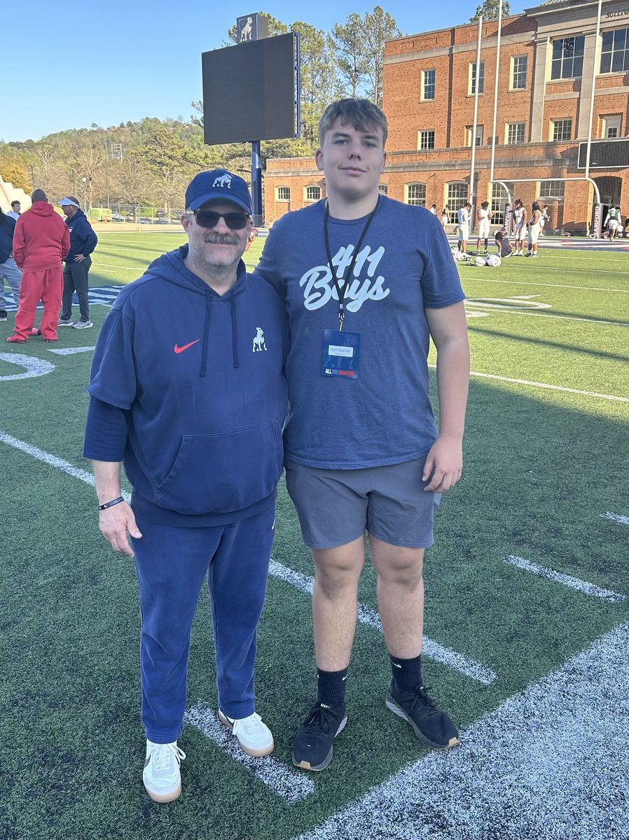 Had a great time <a href="/SamfordFootball/">Samford Football</a> today!! Thanks <a href="/CSJ/">Chris St. John</a> for having me!! Looking forward to being back soon!! #411boys <a href="/HatchAttack1/">Chris Hatcher</a> <a href="/hudson_mac4/">Hudson MacDonald</a> <a href="/CoachHsbs/">Haston Coates</a> <a href="/CoachL__/">Coach L</a> <a href="/ShawnPbostick/">Coach Shawn Bostick</a> <a href="/HallTechSports1/">Hall-Tech Sports</a> <a href="/DownSouthFb1/">Down South</a> <a href="/SOTGsmoke/">Smokey Putnam</a> <a href="/Carlito25Way/">Carlito25Way</a> <a href="/toby_lux/">🅲🅾🅰🅲🅷 𝑻𝒐𝒃𝒚 𝑳𝒖𝒙</a> <a href="/jakeganus/">Jake Ganus</a> <a href="/Camwillis_/">Cam Willis</a> <a href="/MoodyFBall/">Moody Football</a>