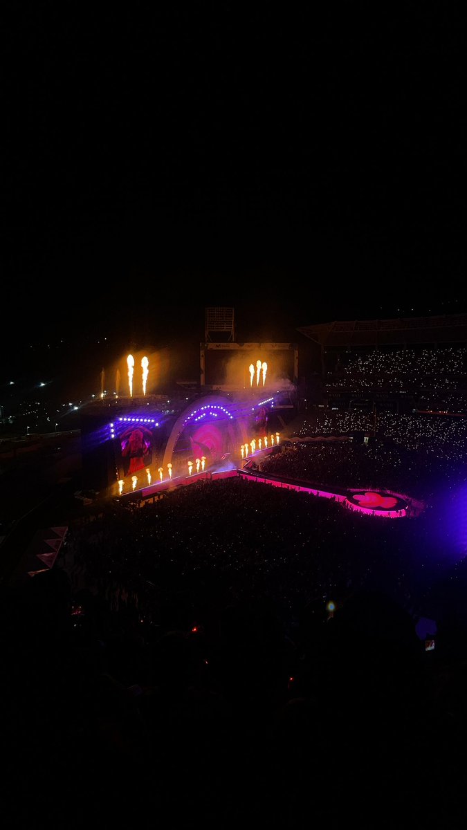 ¿Por qué es tendencia? tweet media