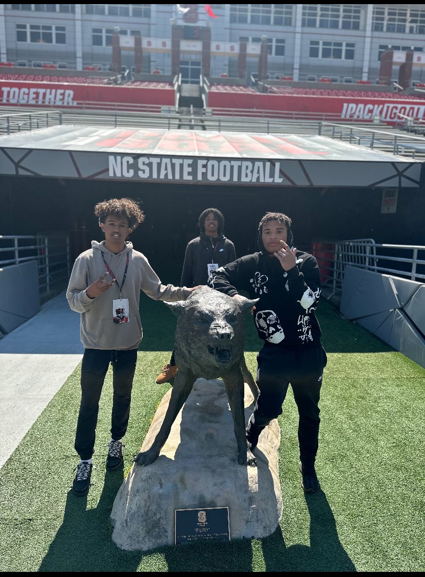 Had a great time with my teammates at NC State today. @TjCampbell80 @tayvon_evans18 @ClaytonCometsFB @PackFootball @AnnaH247 @ethanmmcdowell