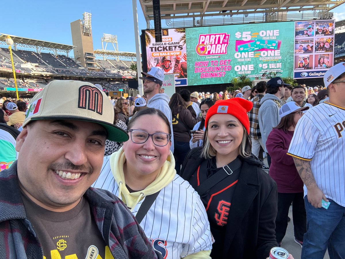 #PetcoPark with my sis & cousin. #ForTheFaithful #Padres #Family