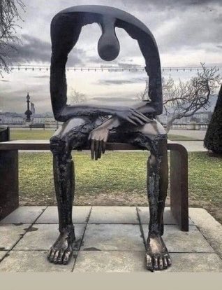 DaveLoewen150's tweet photo. It’s difficult to convey the mindset of depression to people that have not experienced it.   For me, this is a powerful depiction of what it feels like to be seriously depressed…. https://t.co/tjMppXiHvI