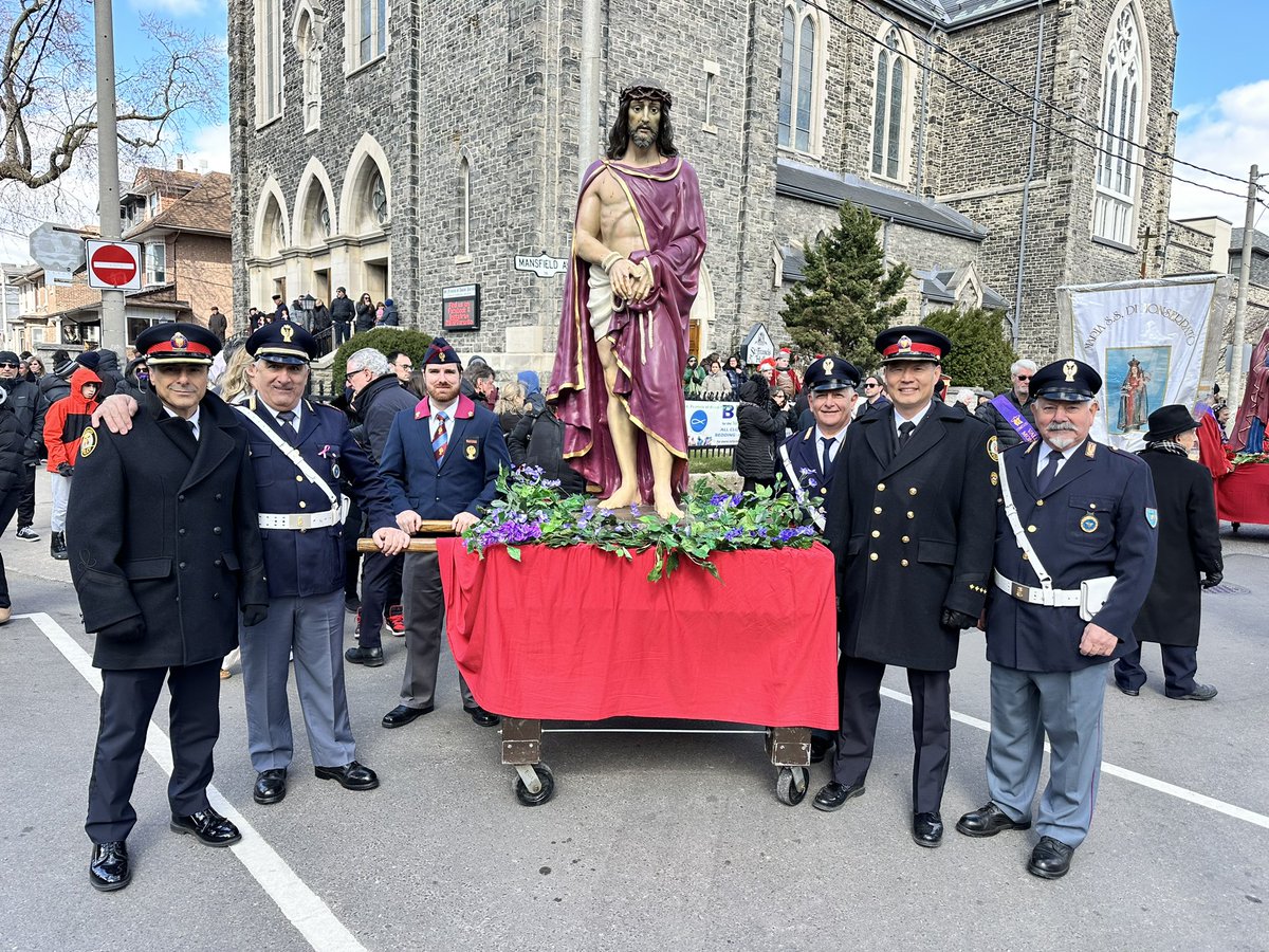 Thank You @MichaelTibollo for taking time to attend the annual Good Friday Procession in Little Italy today. Always a pleasure to see you. @TPAca @TorontoPolice @TPS14Div