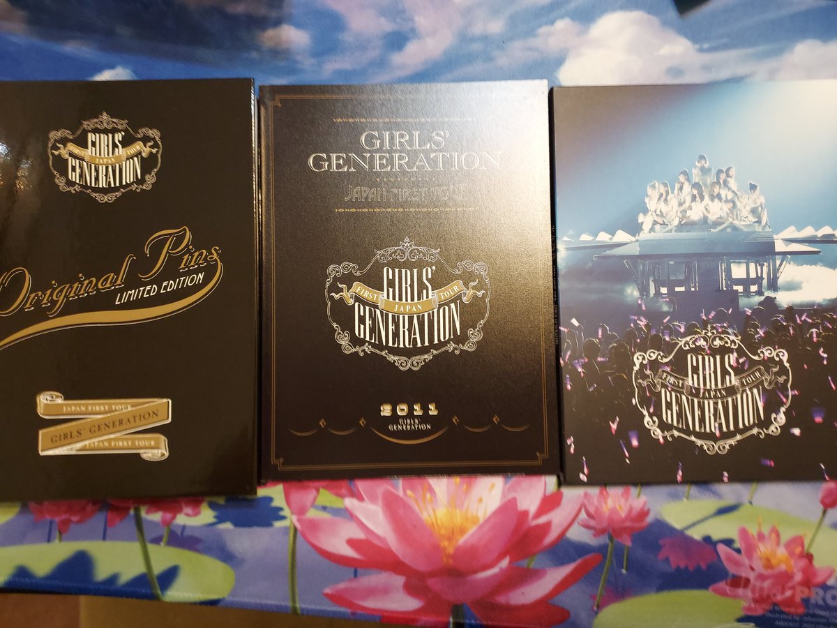 Engel0079's tweet photo. Japan always has the most ridiculous kpop finds when I visit. SNSD First Japan Tour blu-ray. Even still has all the pins. And I found it for less than $5. 😲 https://t.co/mj3R0F5kIj