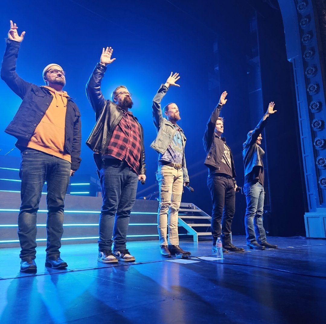 squatchmom88's tweet photo. It was a fabulous party with @HomeFreeGuys in Dallas tonight.  Great music always.  Bittersweet as this is the last tour with @_theAustinBrown .  His boundless energy, wit and talent will be missed. https://t.co/3WRt6NCaJd
