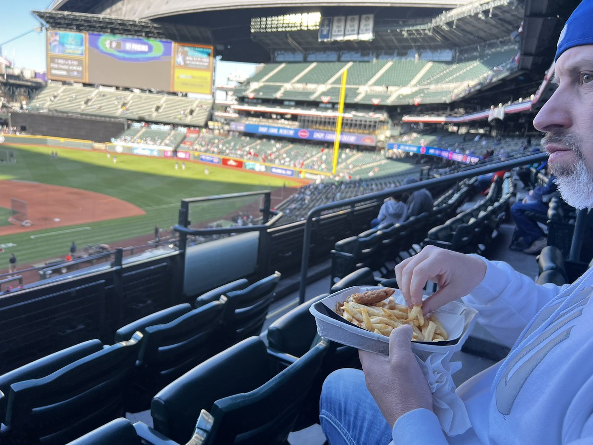 prometheus55's tweet image. Bro’s night out at the Mariners! Might be warmer at the Rink! #TridentsUp