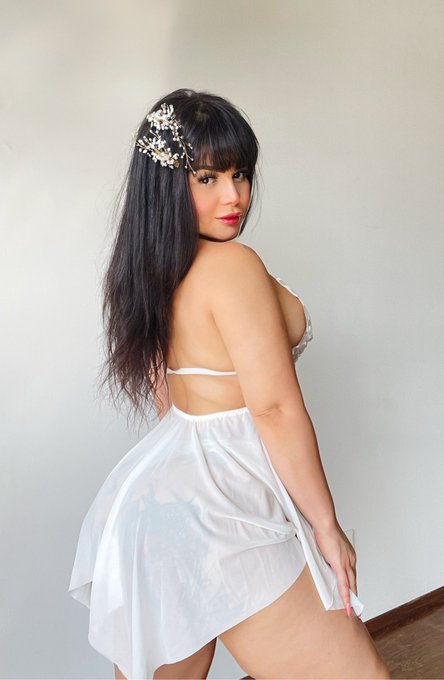 1 pic. Your Latin angel ? ONLY AND FANSLY ??? https://t.co/6Wpoyi6W6z