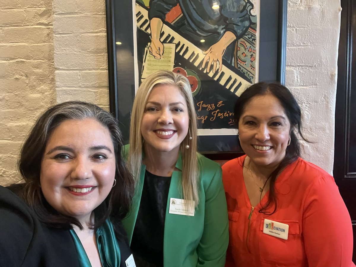Awesome dinner and conversation with the wonderful team from <a href="/EllevationEd/">Ellevation Education</a> after our presentation  <a href="/NABEorg/">NABE- National Association for Bilingual Education</a> thanks for the invitation!