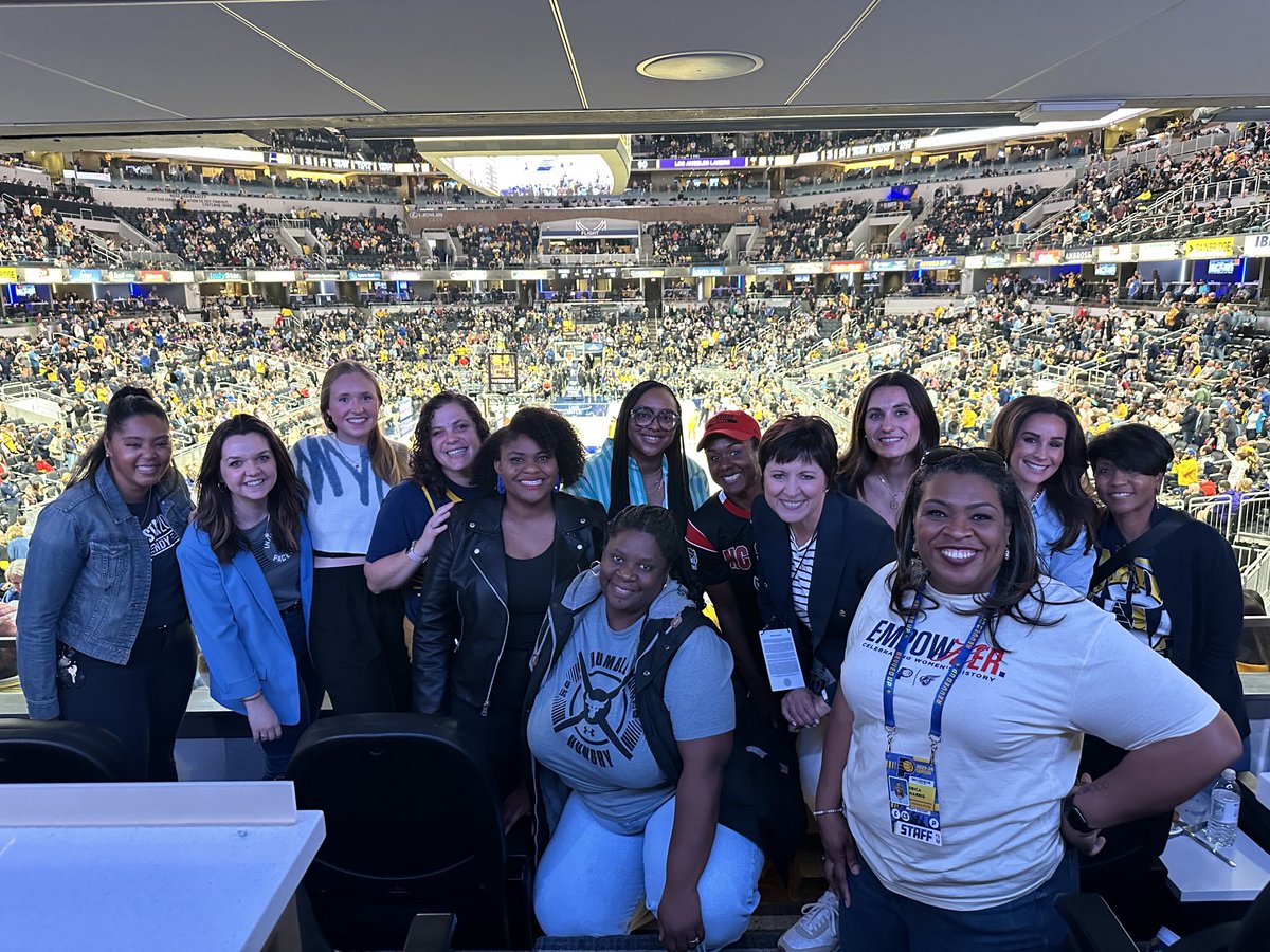 Grateful to celebrate womens history month with amazing change makers. Cheering ⁦@Pacers⁩ to a great victory. ⁦@PacersSportsEnt⁩ ⁦@girlscoutsIN⁩ ⁦@MDLFindiana⁩ ⁦@womensfundindy⁩ ⁦@alzassociation⁩ ⁦@bringchangetoSS⁩ ⁦@IndianaFever⁩