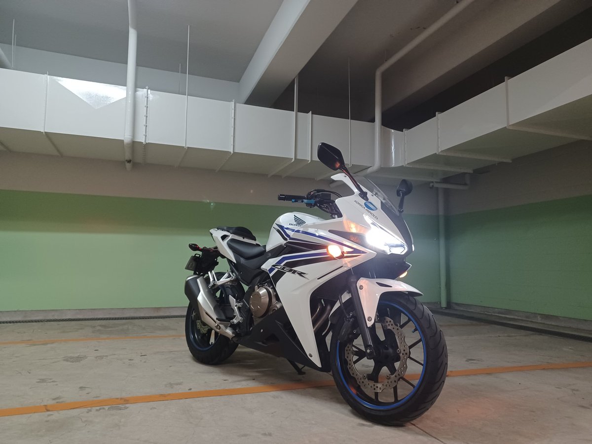 chage56's tweet photo. 百億年ぶりにバイクのエンジンがかかりました。 https://t.co/pYZrbvnMUK