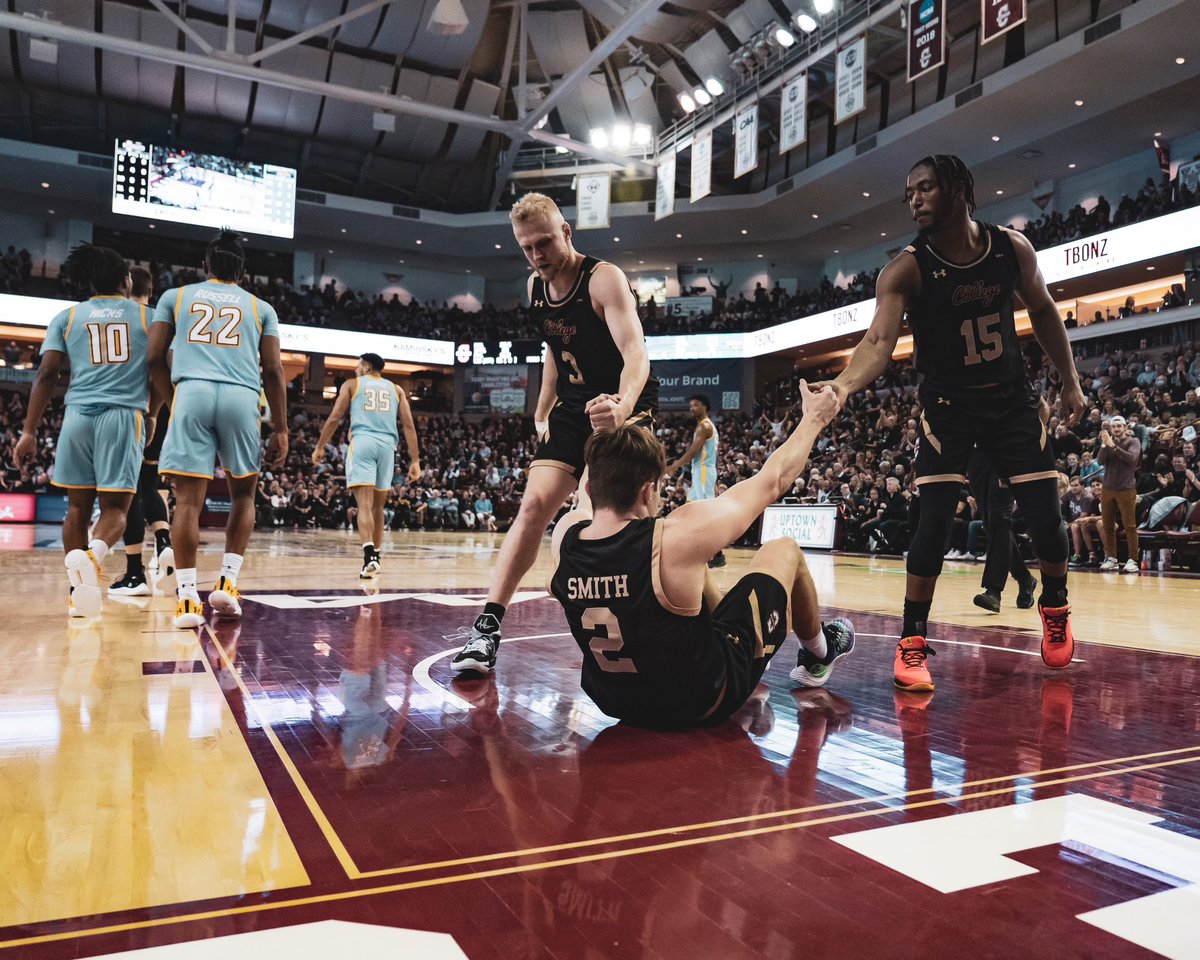 Reyne Smith tweet media