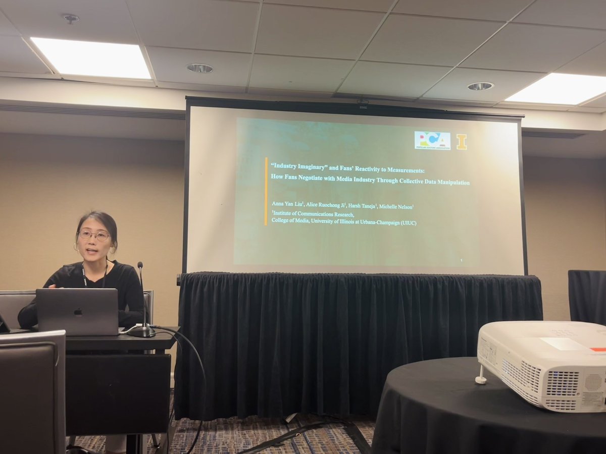 AnnaaaaaaLiu's tweet image. Start to be active here from sharing my first conference experience at #PCAACA2024! Presented a work with Alice Ji, @harsht, @profmnelson 🫶: Industry Imaginaries and fans’ reactivity to measurement: How fans negotiate with media industry through collective data manipulation 👩‍💻