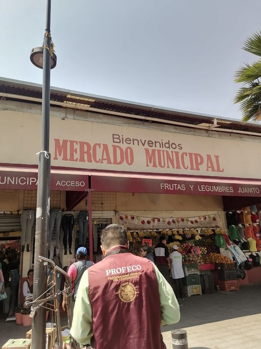 Profeco's tweet photo. 📍Las #BrigadasItinerantes de Profeco, recorren lugares de alta concurrencia en este periodo vacacional para prevenir abusos y atender a la población consumidora que disfruta de unos días de descanso. 

En Módulos, #ODECOS y mediante el https://t.co/wp0qRhLkYa Profeco está cerca de ti.