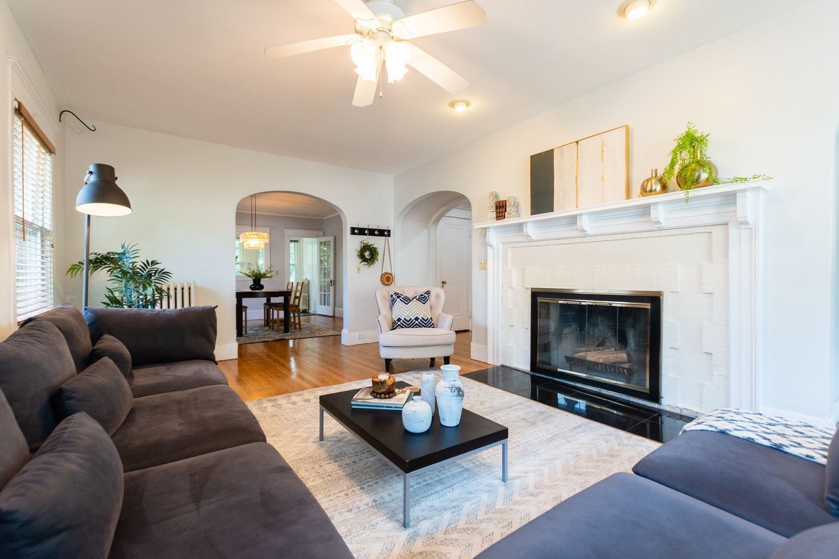 clbostonhomes's tweet photo. Attention Boston landlords and property owners!

Want to ace apartment management in the heart of the city? Our guide has all the insider tips and tricks you need to keep your Boston apartment running smoothly! https://t.co/QvHjnTPYU0