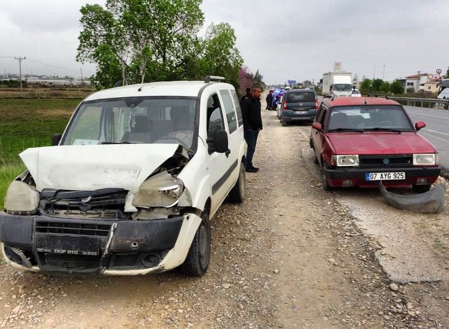 Antalya’da 3 araç zincirleme kaza yaptı : 1 Yaralı… 

instagram.com/p/C5Hvi0PNZFB/…