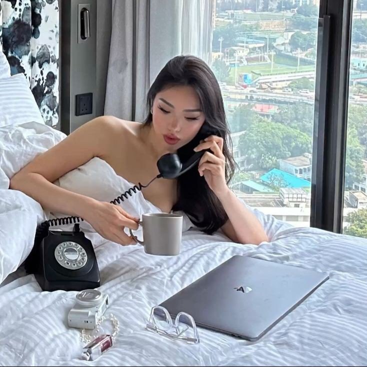 ⠀⠀⠀ 

                                    you called?

⠀⠀⠀