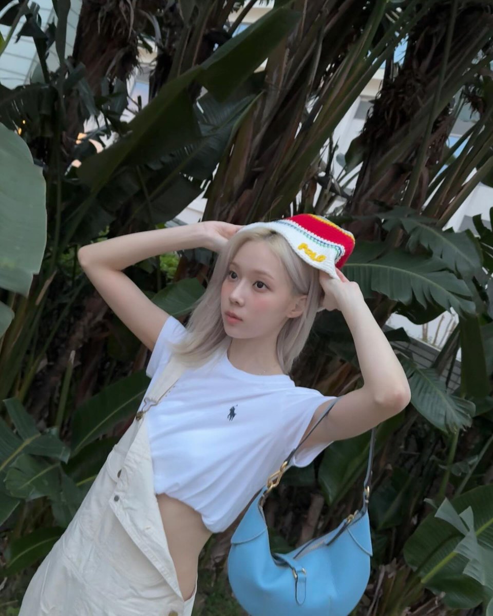 nostalgiacore's tweet photo. imwinter instagram post update https://t.co/ZaNtzOCqSg