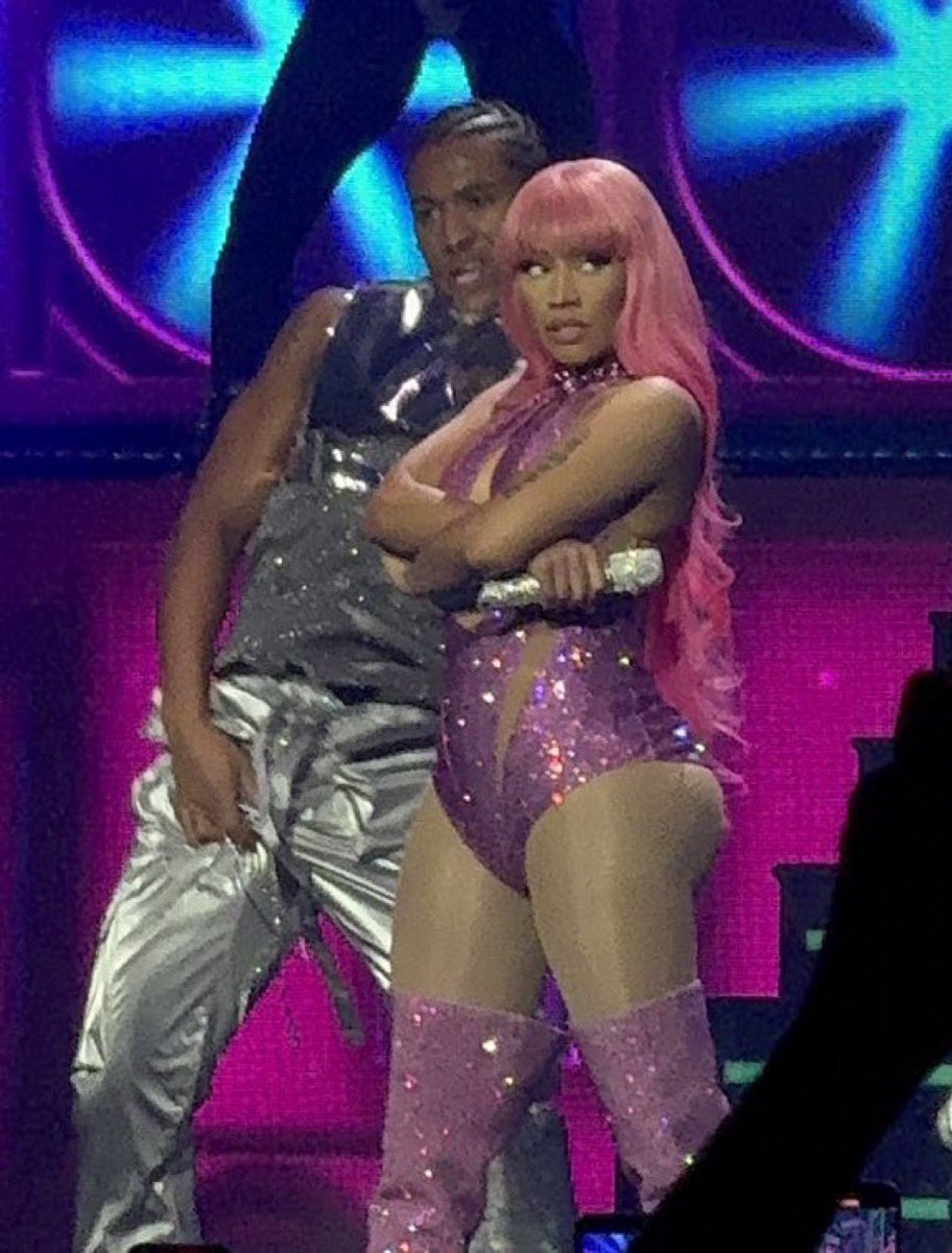 hexminaj tweet picture