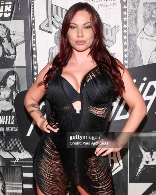 2 pic. ?? @Pornhub awards last night with @courtneyltillia and @KittyBaby_Cam https://t.co/asbbX0RZy