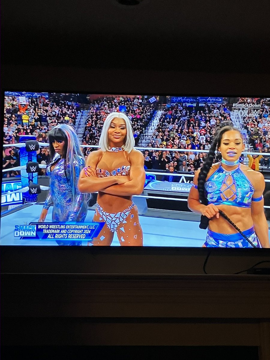 EasyE124's tweet image. @Jade_Cargill, @BiancaBelairWWE &amp;amp; @TheTrinity_Fatu #Blackexellence ✊🏾✊🏾✊🏾