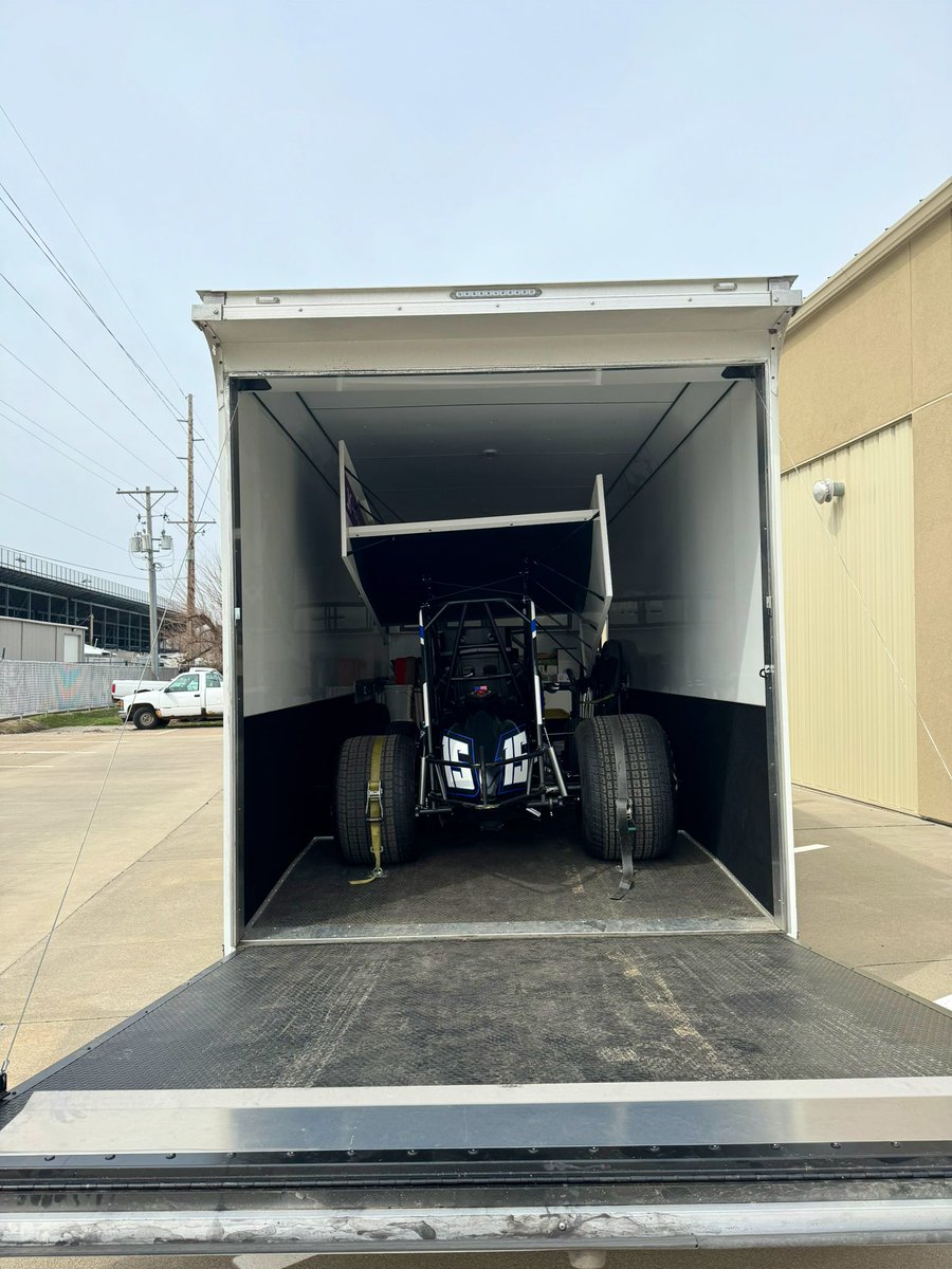 adderaall's tweet image. LOCKED, LOADED AND CLOSING THE DOOR ✔️ 

See you in Park City tomorrow night, @WorldofOutlaws with the @sprintcarhof WinASprintCar.com Triple X Chassis &amp;amp; Al Parker Engines Sprint Car. 😍