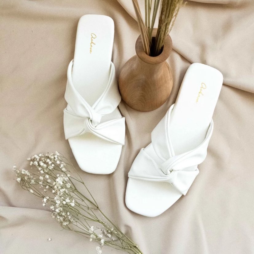 Achava - Sandal wanita teplek (4,8⭐️)
shope.ee/8KSOWiONJH