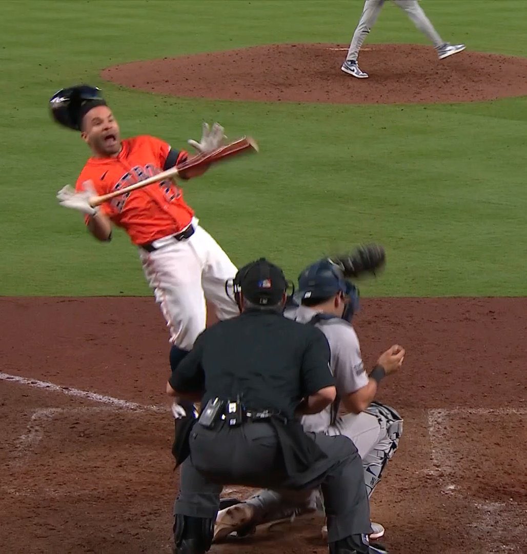 FromDaveTilDawn's tweet image. My wife in the passenger seat when a car 500 feet in front of me hits its brakes