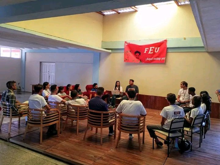 ❤️💯 'Comunicación con propósito: informar, inspirar, transformar' Sesiones de Trabajo de la Jornada de Comunicación Provincial Holguín 2️⃣0️⃣2️⃣4️⃣ ✊🇨🇺 #SomosFEU @FeuCuba