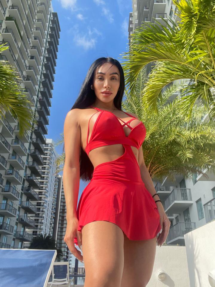 TransModelsUK's tweet image. Isn’t she simply stunning? We hope to see her modeling in the UK in the future. #transmodels #trans #trans 🏳️‍⚧️