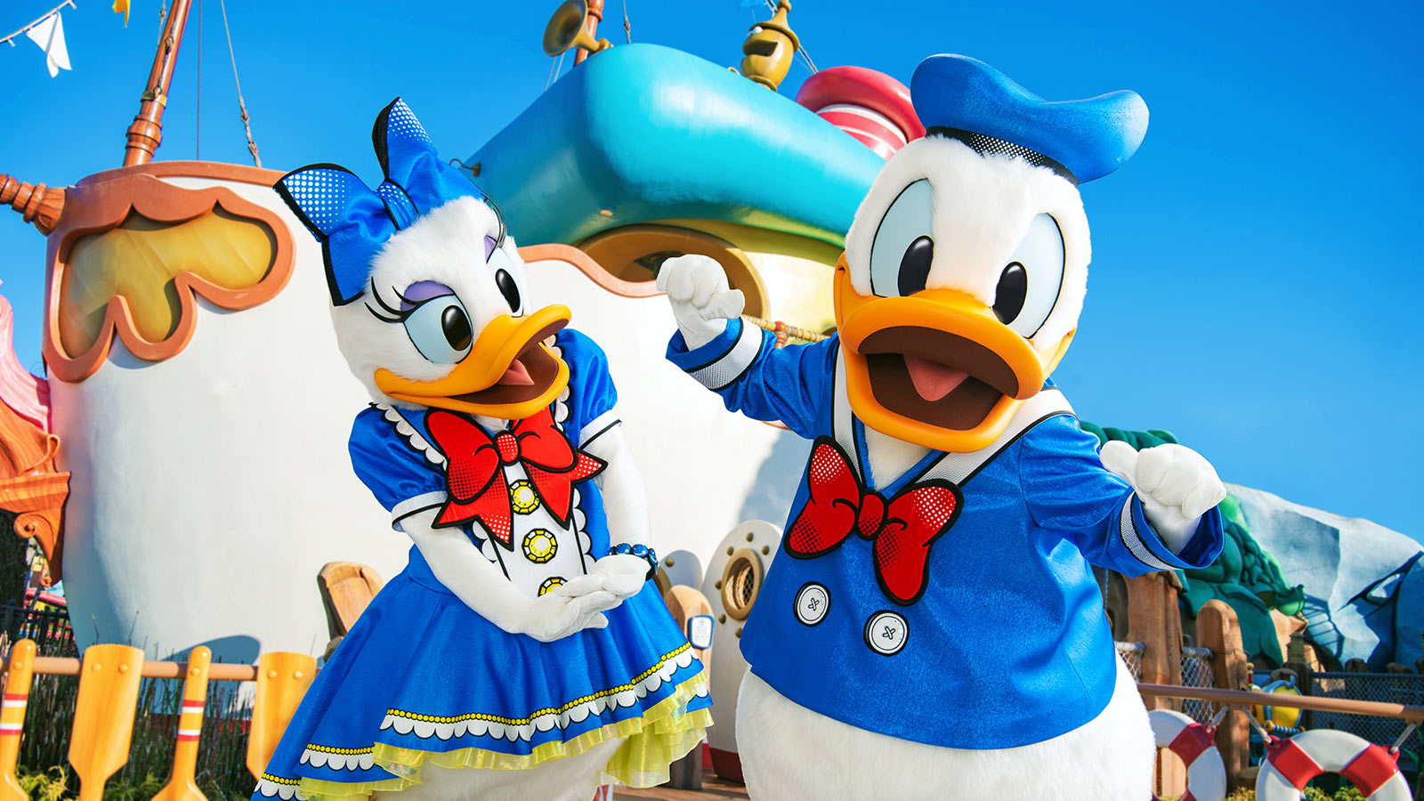 【希少】ウォルト・ディズニーのドナルドダックと隣の魔女 DISNEY (ディズニー) フィギュア ドナルド・ダック WDCC 2008