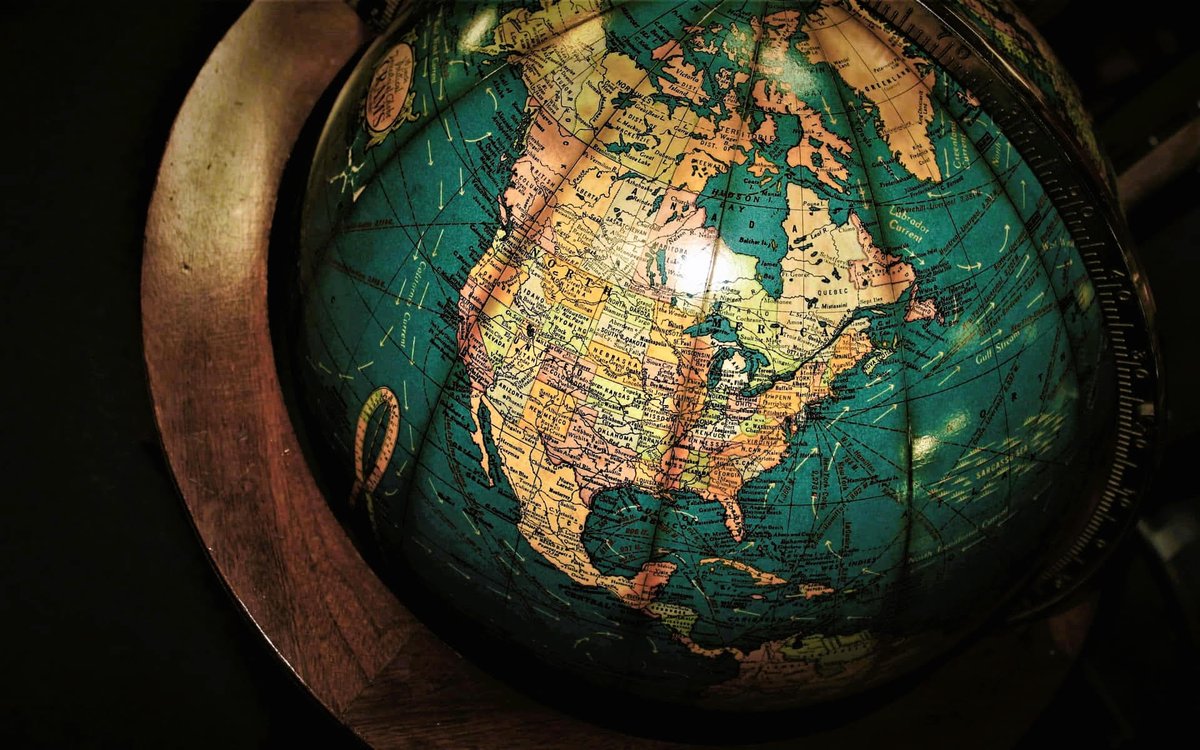 fieggentrio's tweet photo. Hoe dik is de evenaar https://t.co/4F8fQBLhT2
De evenaar heeft geen dikte.
De evenaar, evennachtslijn of equator is een breedtecirkel op het aardoppervlak in de vorm van een grootcirkel midden tussen de polen.
De eve...
3 wallpapers
#evenaar #equator #ecuador #Äquator #экватор https://t.co/HeSU1iNqx9