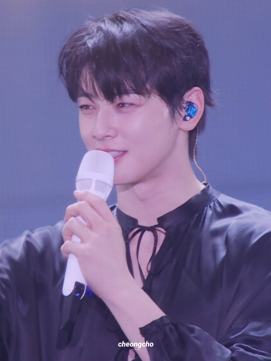 Broom_ew's tweet photo. 240330 JOTM 
오늘 왕자님 미모 미쳤는데.... 
#차은우 #CHAEUNWOO https://t.co/lfiC8c9bpW