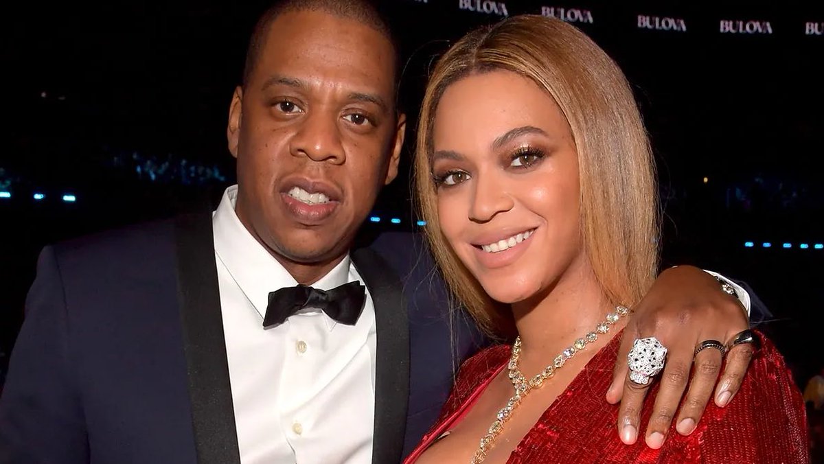 Fake Showbiz News tweet media