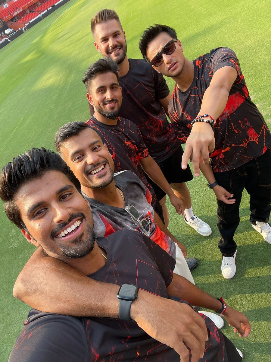 We could be mistaken for emojis 🧡 @SunRisers