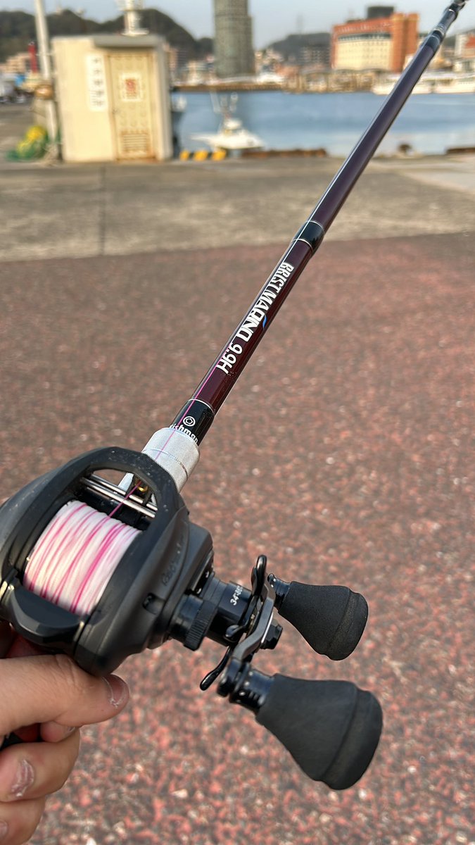 今日こそ関門シーバスつるで
タモ忘れたけ全部ぶっこぬく笑