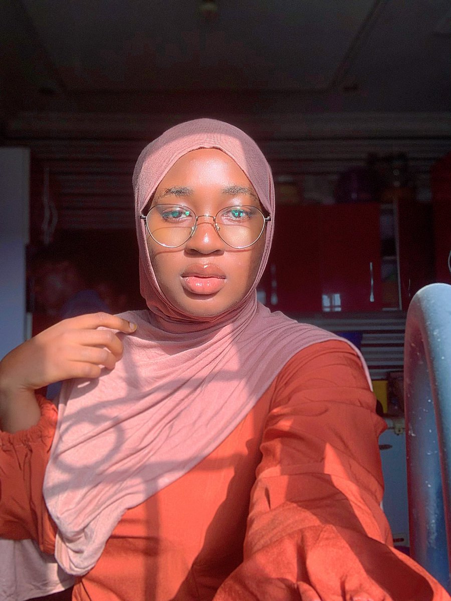Sheytimah's tweet photo. Ramadan Mubarak to My Twittr family🌙☪️ I need to be consistent on this bird app so bad🥹🤲 please do follow me🥹🫶 https://t.co/4UZj5ciGxA