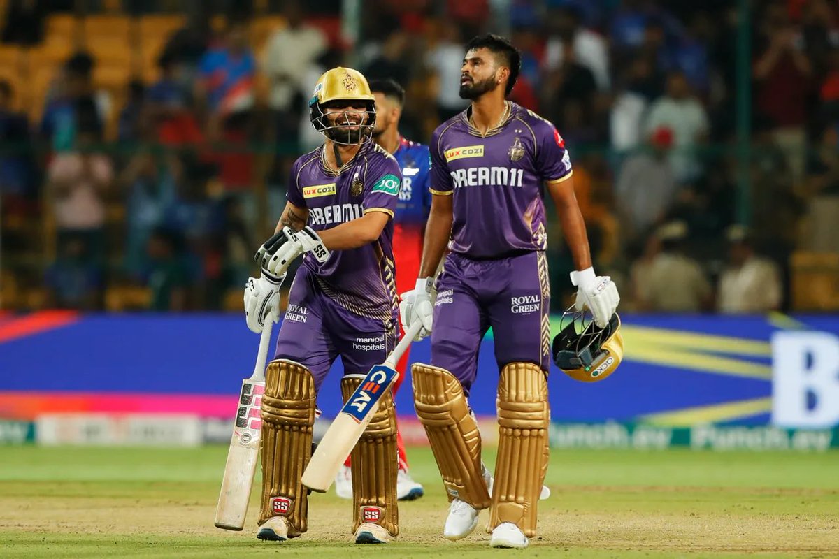 ShreyasIyer15's tweet photo. Friday night lights 🤙 How good were the boys 💜💛 Special shoutout to Narine, 500 appearances is incredible 👏 https://t.co/sS7OzKerei
