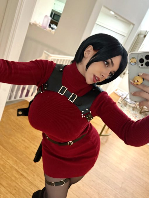 are we a fan of ada wong? 🫶 https://t.co/0dfqrtpqFp