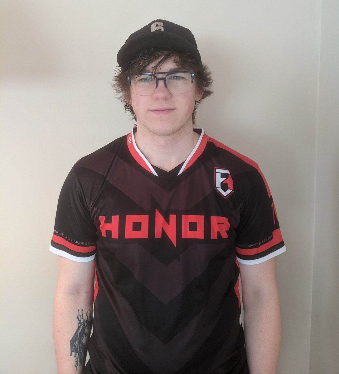 Sub to <a href="/Poxonlox/">Pox 🇨🇦</a> and get your PoxOnLox <a href="/Rainbow6Game/">Rainbow Six Siege X</a>  Charm