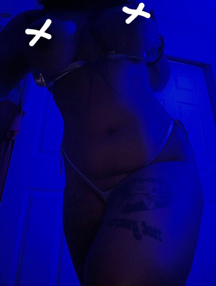 TOTHROBFOR's tweet photo. Selling til 4am. All $10 menu 😘🖤
#buyingcontent https://t.co/vYedmbBAEq