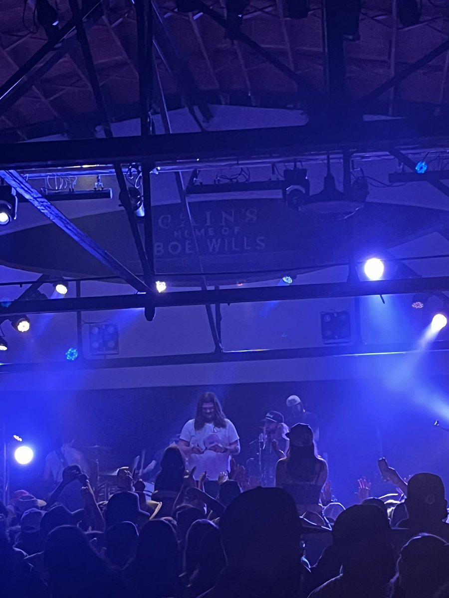 RogerSaunders01's tweet photo. Great show @KolbyCooper_ @CainsBallroom https://t.co/oXz5wL6lAK