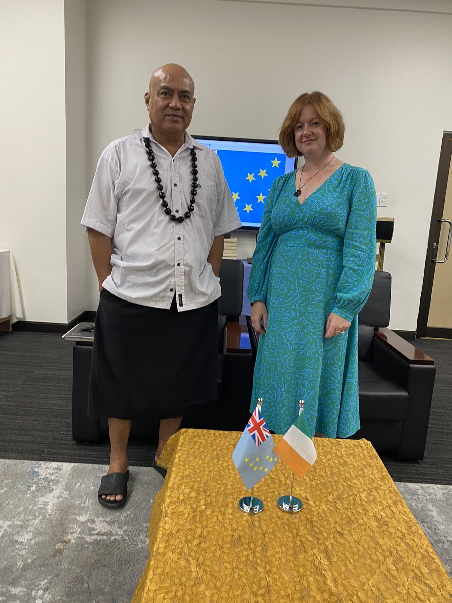 Last week I had the great honour of presenting my credentials to H.E. The Governor General of Tuvalu. It was a privilege to visit and learn first hand of the severe impacts of climate change that Tuvalu experiencing. Many thanks to all I met for their warm welcome 🇮🇪💚🇹🇻