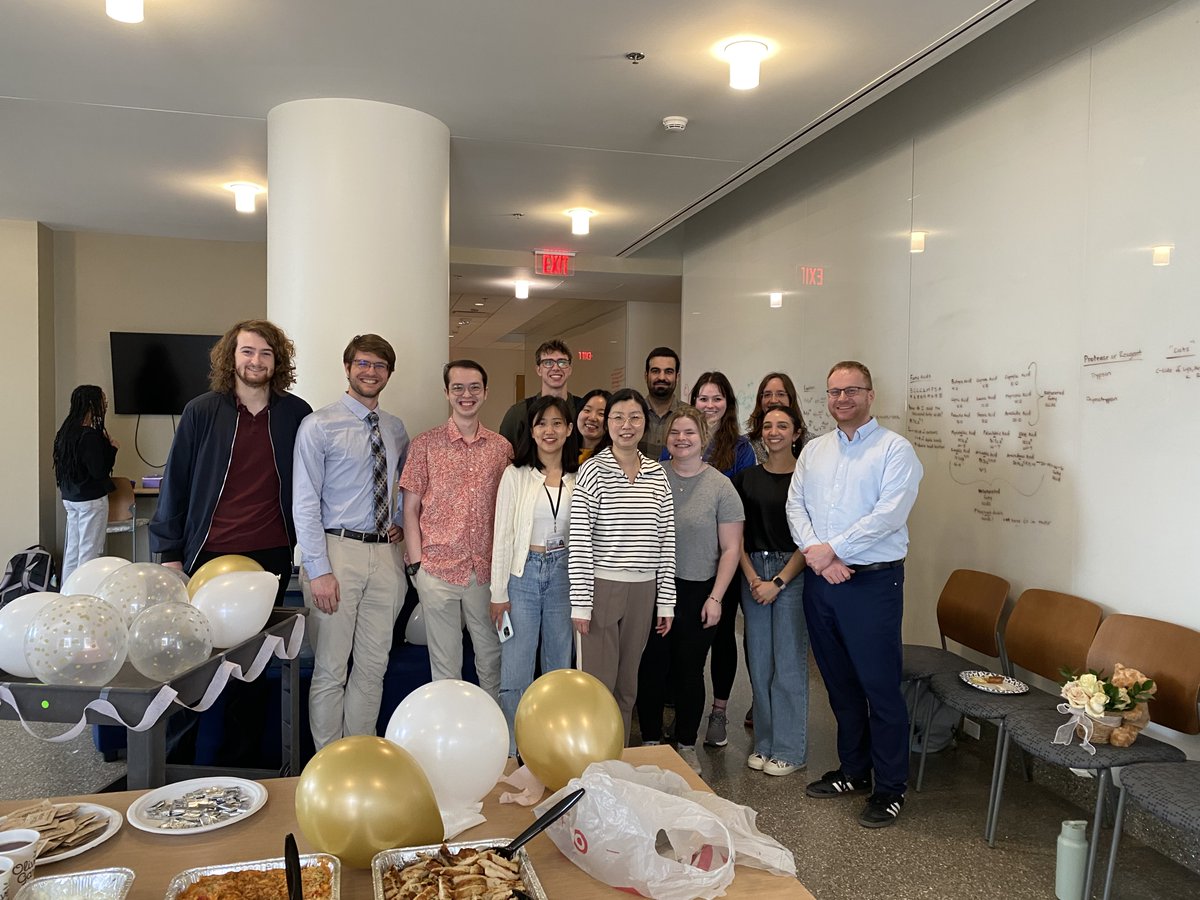 An eventful day @Wilhelm_Lab w/ the following @sbme_ou awards presented to: -Vinit, Outstanding PhD Graduate 🏅 -Hamilton, Outstanding Senior 🏅 -Thao, Outstanding Sophomore 🏅 And a postdoc farewell for Dr. Lin Wang. Thank you! @ENGINEERINGatOU @OUResearch @StephensonCC