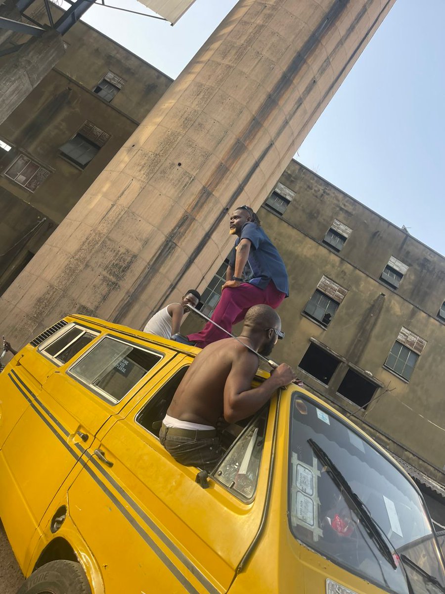 OyiboFriday1's tweet image. Itz #Banjohifi O'Clock
Let al go stream #Whinning by @Banjohifi1 and feel the lerical hit and thank me later..
E get Y.