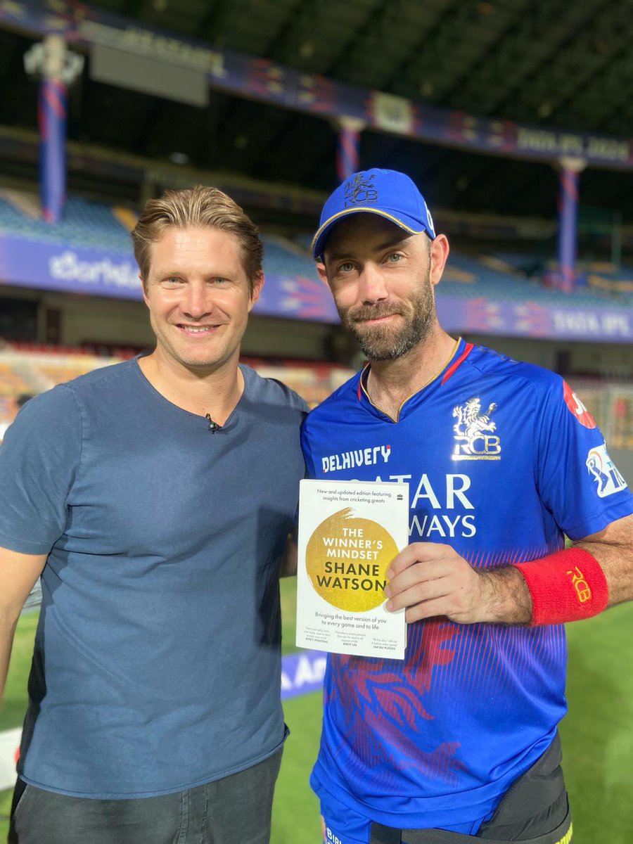 Thrilled to spot @imVkohli and @Gmaxi_32 with their copies of @ShaneRWatson33’s illuminating new book which reveals #TheWinnersMindset. Now available wherever books are sold, have you ordered yours? brnw.ch/21wI6SC